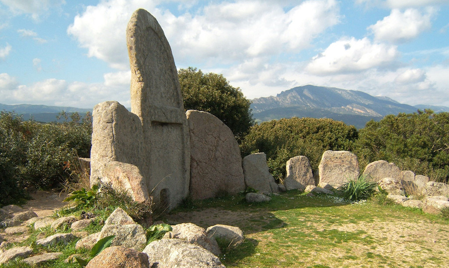 Example of “giants’ tomb”. The doorway of the central stele was believed to be the barrier between the physical world and the afterlife