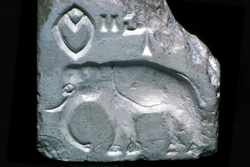 Steatite seal with humped bull, Indus Valley, Mohenjo-Daro, 2500–2000 BC.