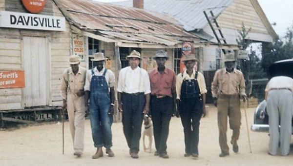 A group of men who were subjects of the U.S government's heinous Tuskegee syphilis experiment. | Photo: National Archives