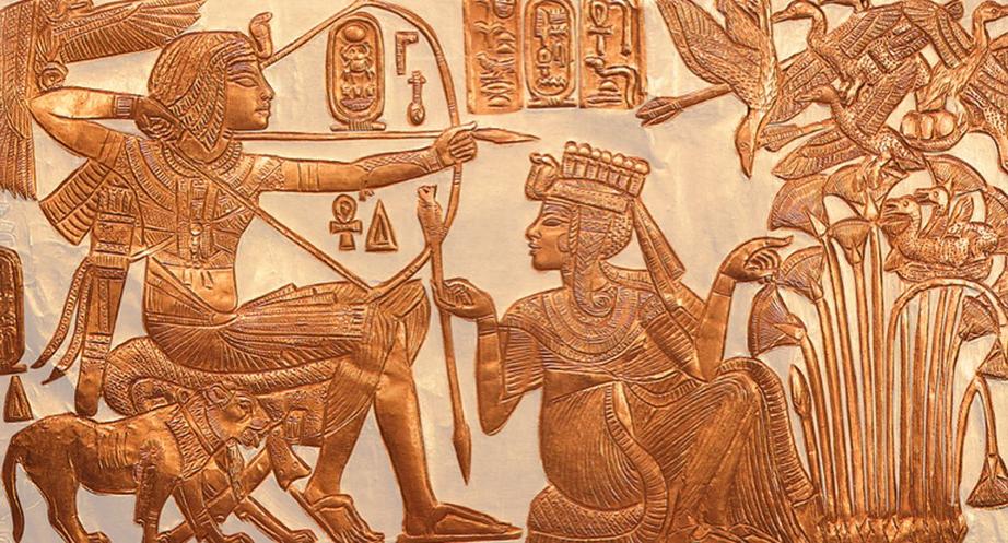 Ankhesenamun Hands Tutankhamun an Arrow. 