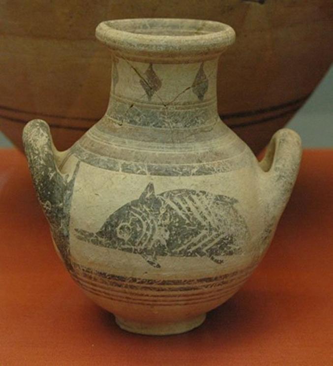 Bichrome amphora decorated on either side with a fish. Made at Amathus, 6th century BC. 