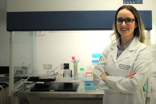 Carolina Catarino is researching animal-free methods for growing skin models in a lab.