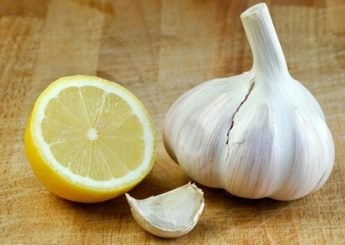 combining-garlic-and-lemon-significantly-reduces-blood-pressure-and