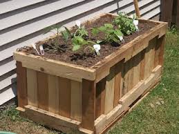 how-to-build-a-raised-garden-bed-with-pallets