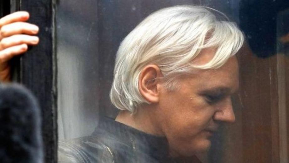 Assange’s legal representative failed to have the warrant revoked last week. | Photo: Reuters FILE