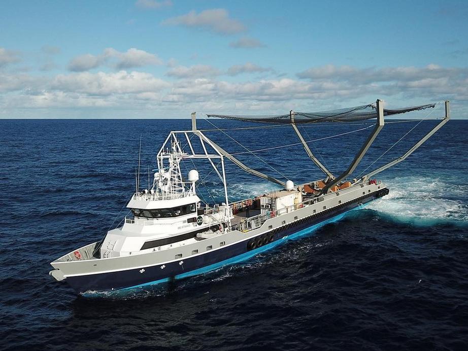 SpaceX’s rocket-fairing-catching boat, ‘Mr. Steven.’
